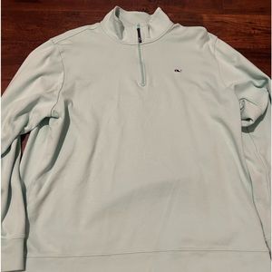 Light green Quarter zip vineyard vines Size large never worn.